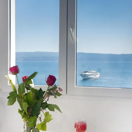 Apartment Lastro